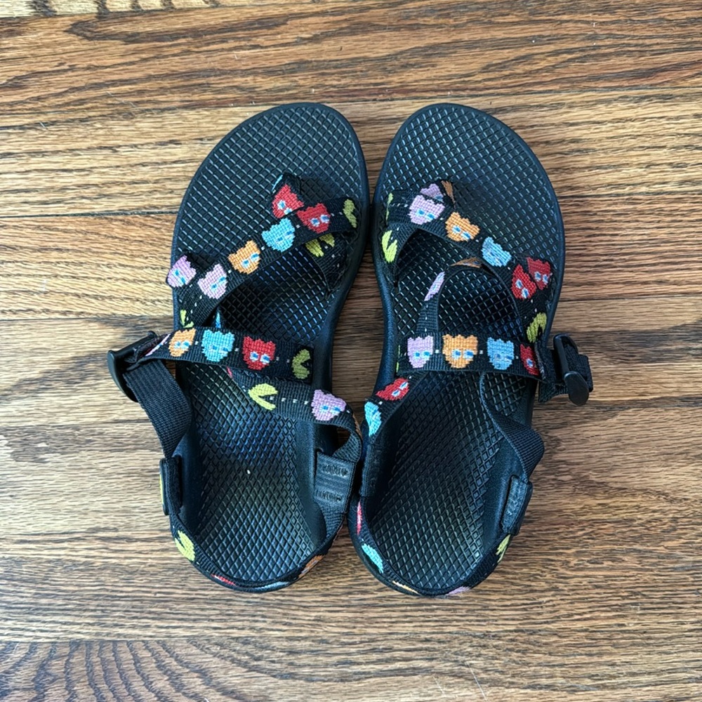 Pac-Man Chacos